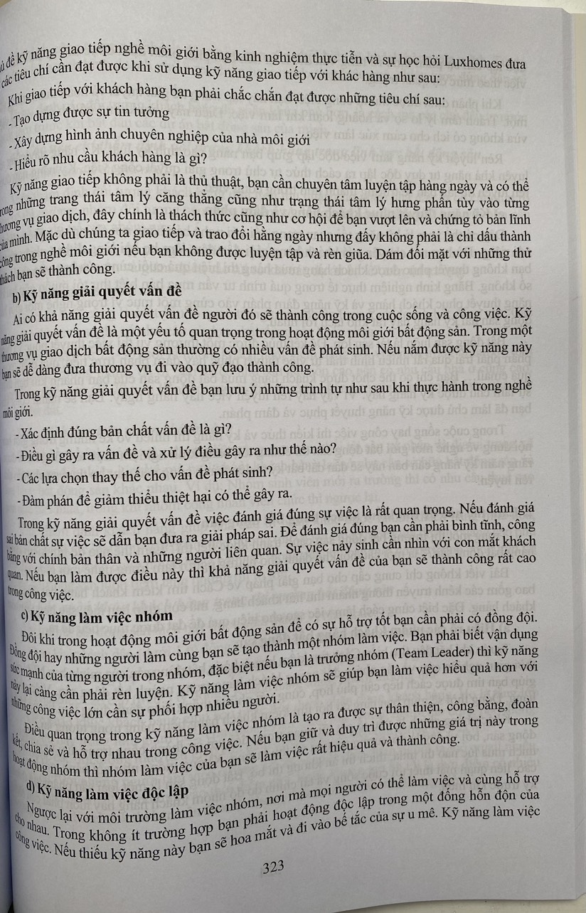 Luật Kinh Doanh Bất Động Sản - Luật Nhà Ở - Pháp Luật Về Hợp Đồng Mua, Bán, Kinh Doanh Bất Động Sản, Chiến Lược, Bí Quyết Để Trở Thành Chuyên Gia Trong Lĩnh Vực Đầu Tư Môi Giới Bất Động Sản
