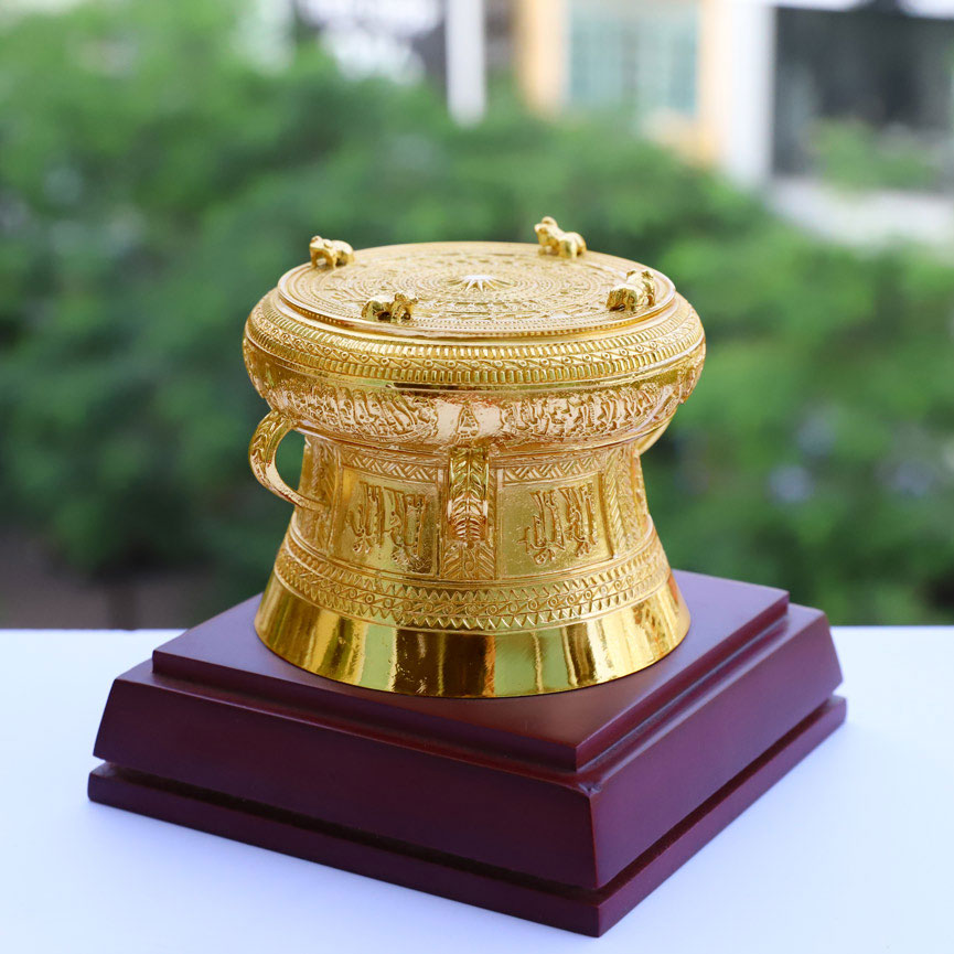 Trống đồng mạ vàng 24K (F7 x 6,5 cm)