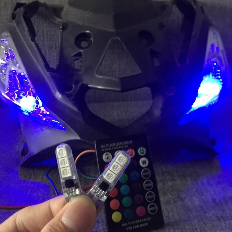 <NEWTREND> Bộ 2 đèn Led T10, W5W RGB 16 màu kèm Remote điều khiển 6 SMD 5050 lắp đèn led demi,biển số, cốp sau