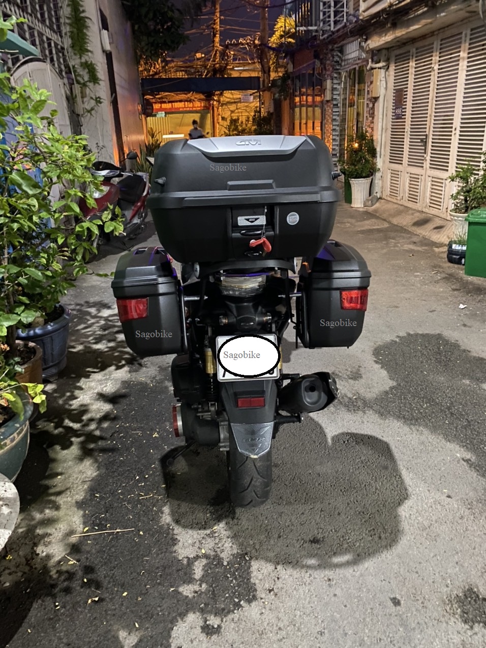Thùng Givi E43NTL_ADV, baga givi SRVNVX, baga hông SBL2000 / Universal, thùng hông E22N lắp cho xe NVX 155