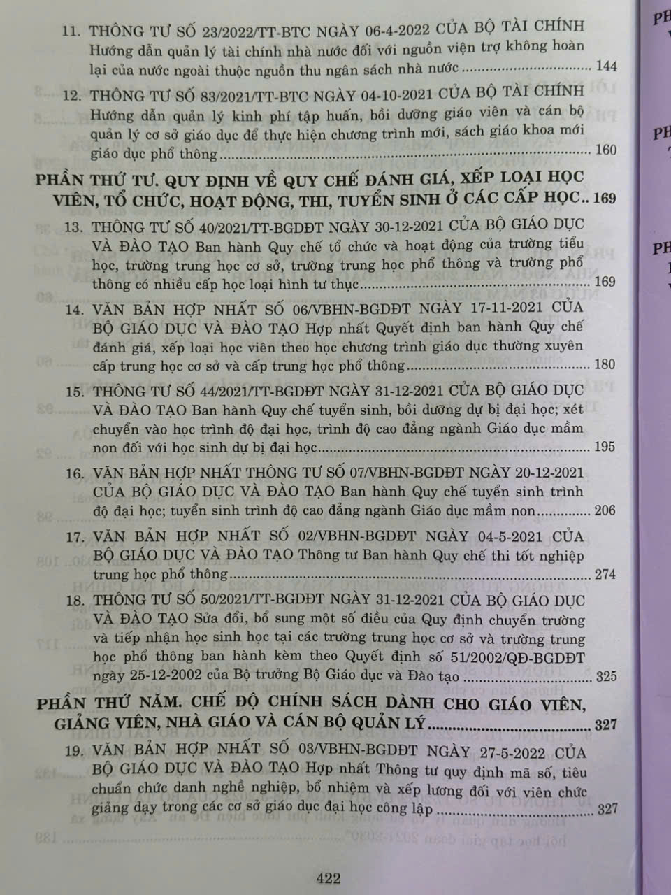 Sách Sổ Tay Kế Toán Trường Học – Quy Định Về Công Khai Thu Chi, Quản Lý Tài Chính Trong Trường Học (V2504D)