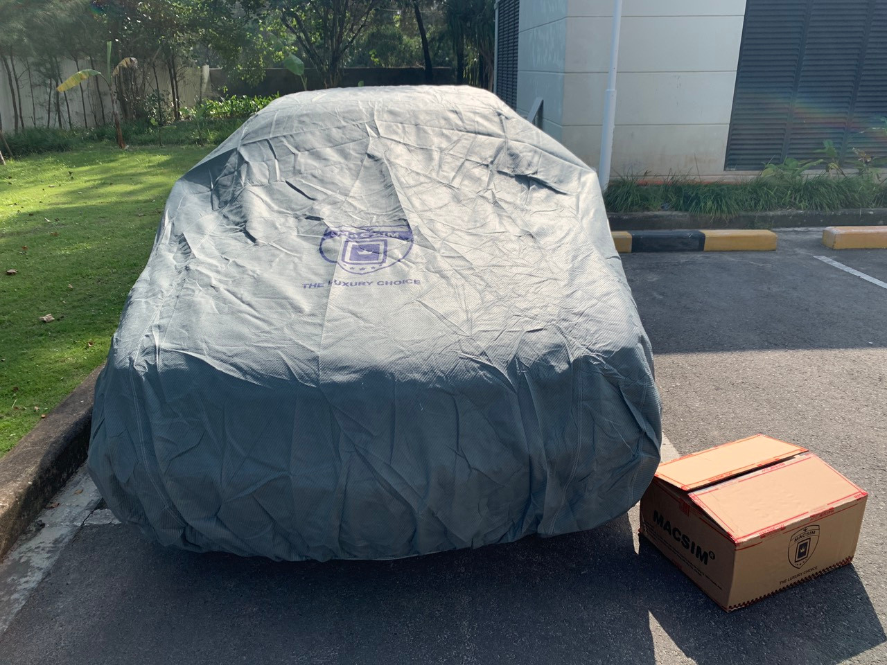 Bạt phủ ô tô chất liệu vải không dệt 3 lớp cao cấp thương hiệu MACSIM cho xe ô tô Hyundai Tucson - màu ghi