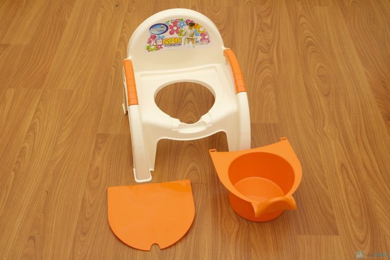 BÔ GHẾ TỰA CHỐNG GÙ LƯNG CHO BÉ – GHẾ BÔ GIÚP BÉ NGỒI VỆ SINH AN TOÀN, THOẢI MÁI!