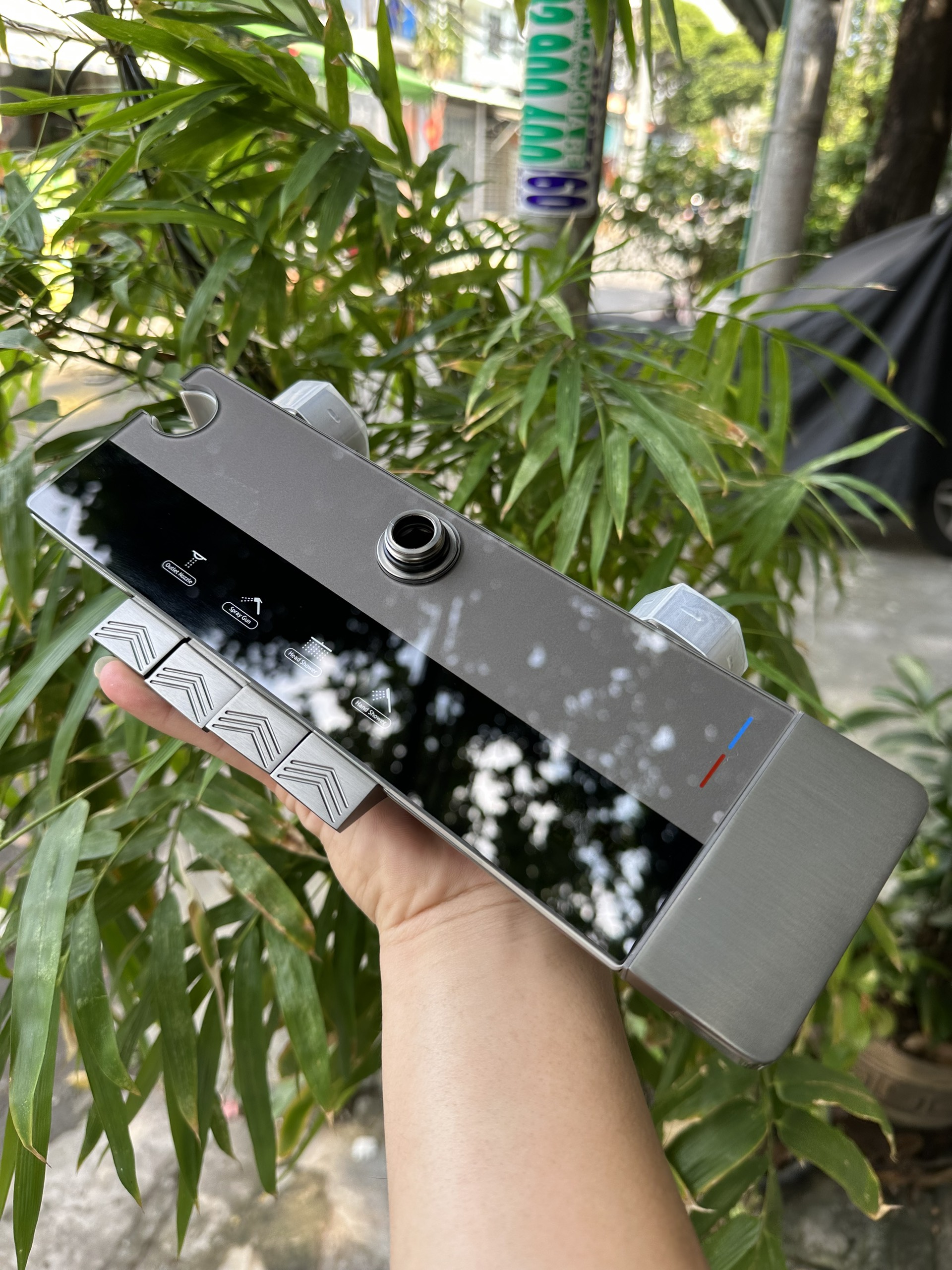 Vòi sen Yoshi hiện đại