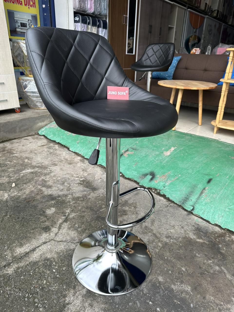 Ghế Bar Juno Sofa nệm da êm khung chân kim loại