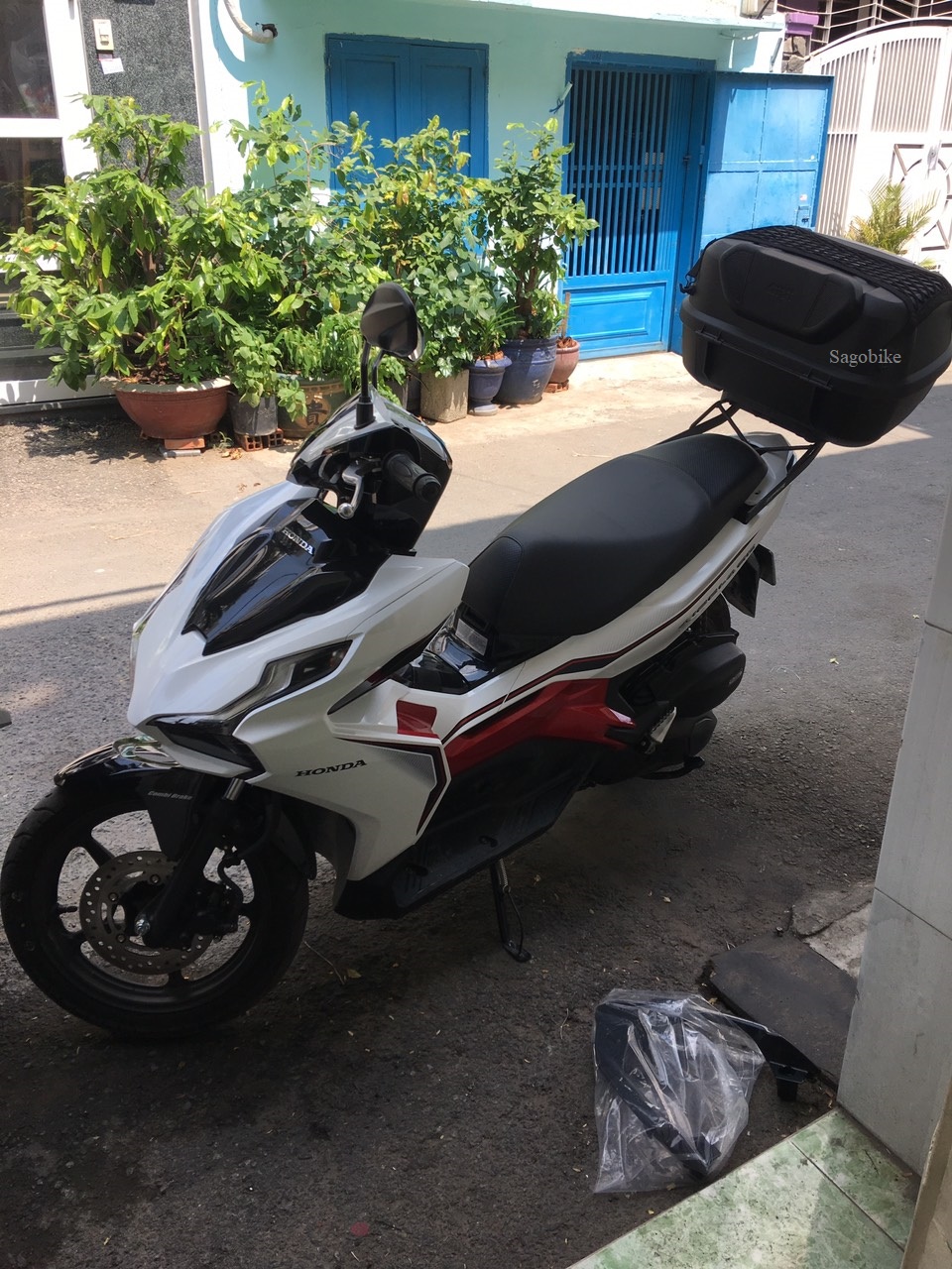 Thùng Givi E43NTL_ADV và baga givi lắp cho xe Airblade 125/150