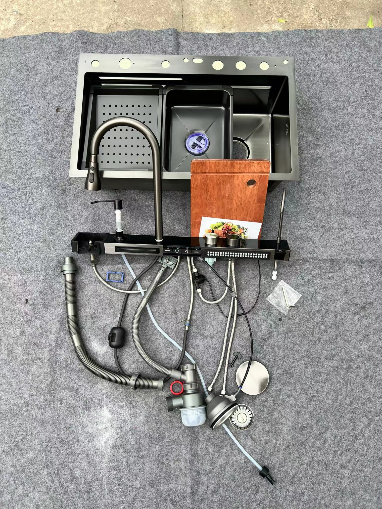 CHẬU RỬA BÁT EUROVINTO CAO CẤP INOX 2 HỐ VUÔNG MÃ 7545-AWFB