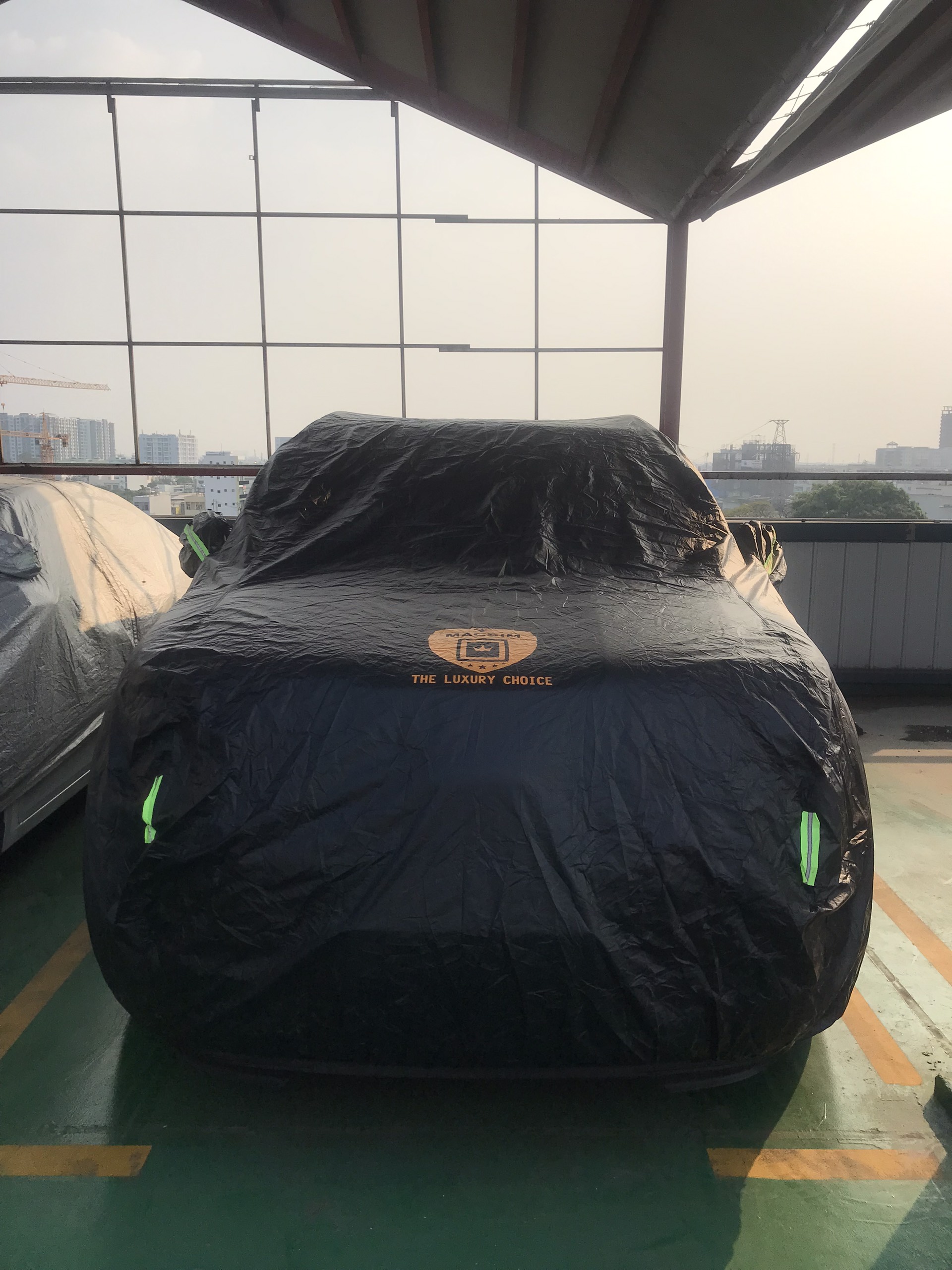 Bạt phủ ô tô BMW X7 chất liệu Polyester - màu đen cao cấp MACSIM màu đen - sử dụng trong nhà và ngoài trời