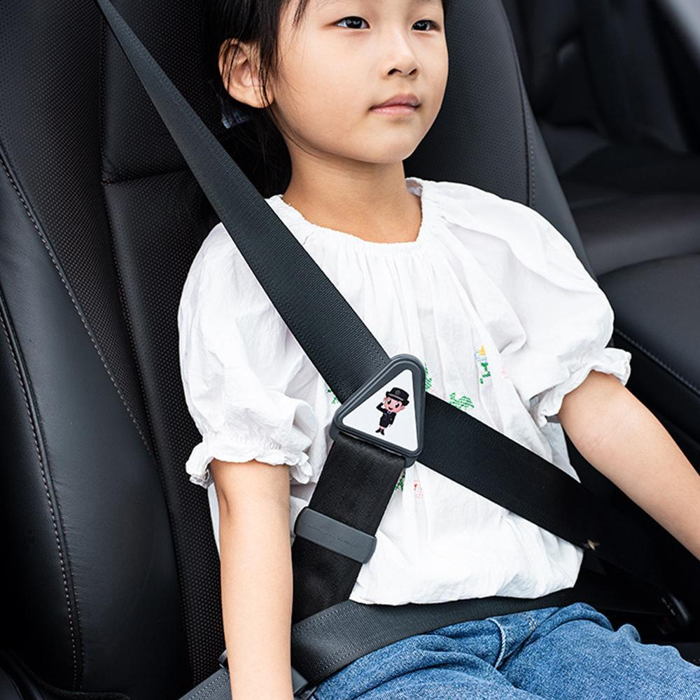 Đai an toàn, bộ điều chỉnh, dây an toàn bảo vệ cho bé ngồi xe ô tô, xe hơi Legaxi