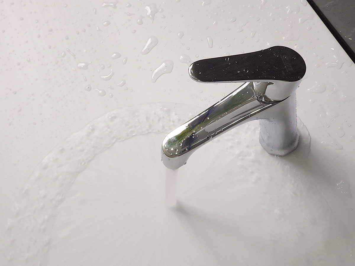 Vòi Lavabo nóng lạnh Đồng mạ Chrome Eurolife EL-7002 (Trắng bạc)