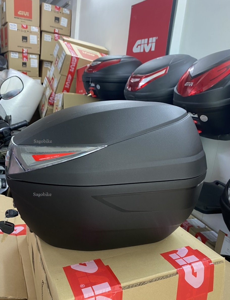 Thùng Givi C30NT thiết kế của Ý, thùng givi 30 lit kèm đế, ốc gắn