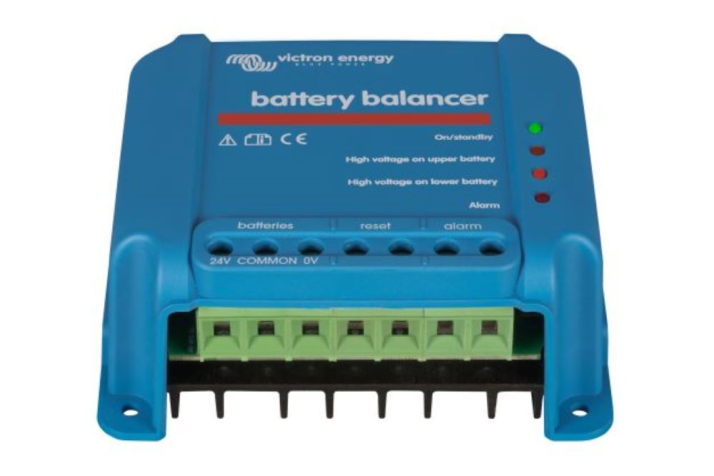 Bộ cân bằng pin Battery Balancer của thương hiệu Victron Energy.