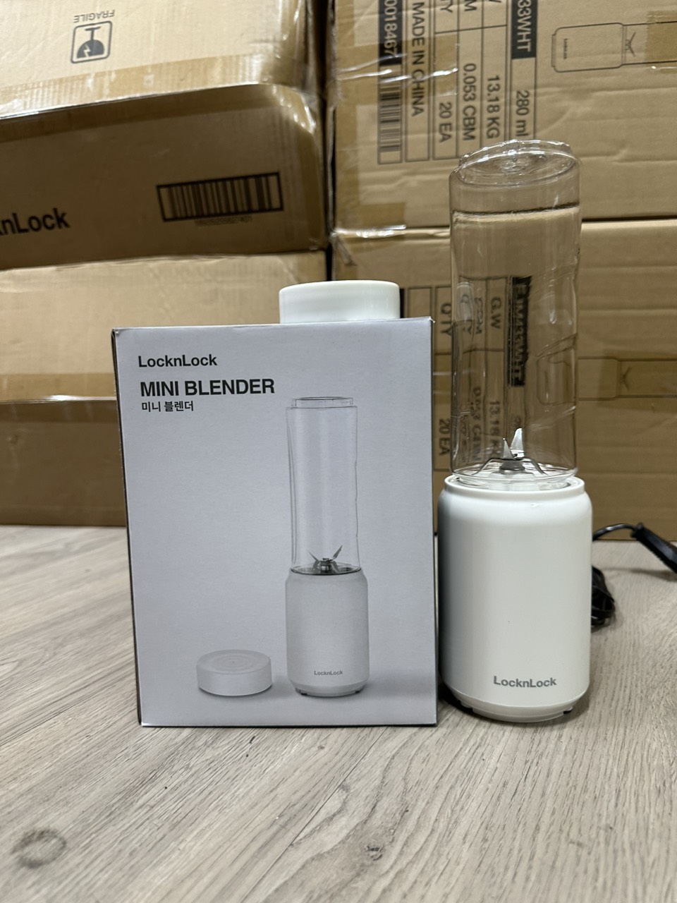 Máy Xay Sinh Tố Mini Blender Locknlock EJM433WHT (Model 2024), 220-240 V, 50/60 Hz, 150 W, 280 ml - Hàng Chính Hãng