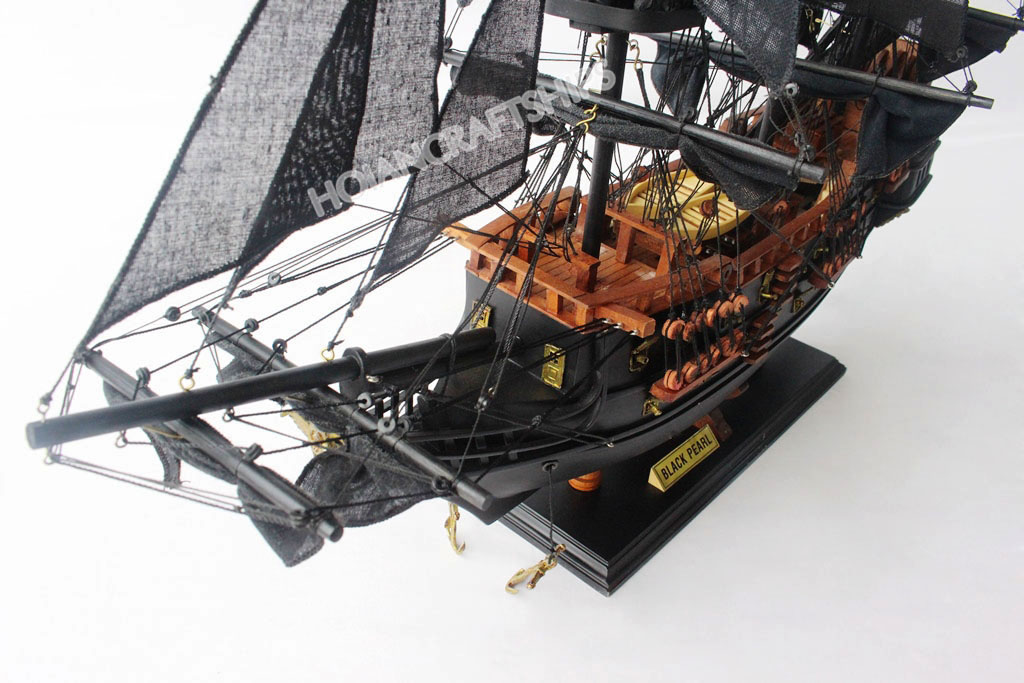 Mô hình thuyền Black Pearl (Ngọc Trai Đen) (dài 63cm)
