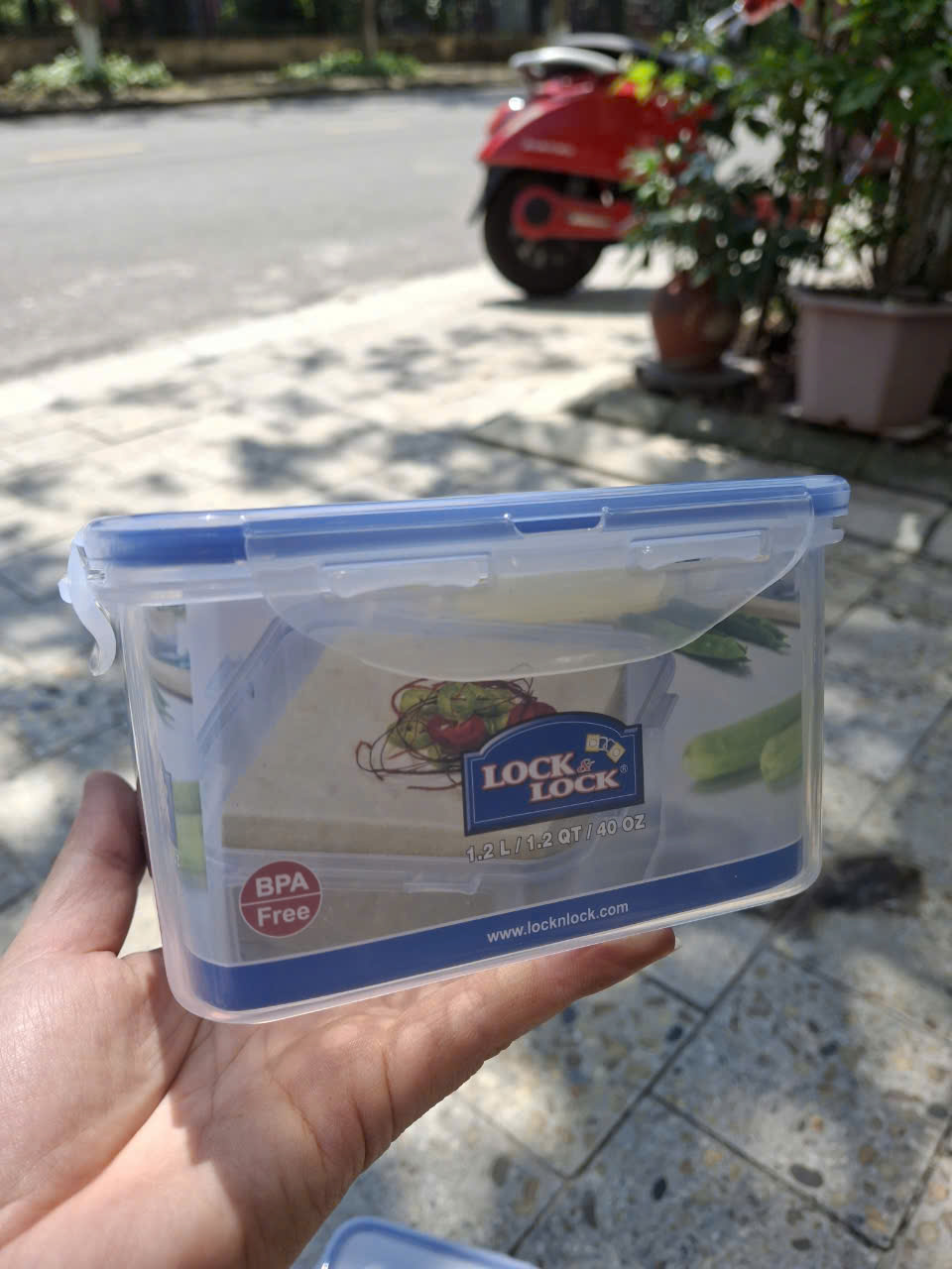 Hộp Bảo Quản Thực Phẩm Dung Tích 1.2 lít LocknLock HPL822T (hàng chính hãng)