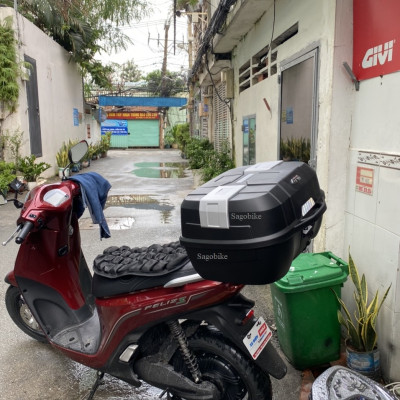 Thùng xe máy điện Vinfast Feliz, thùng Givi B45NM kèm đế và kit gắn cho Feliz