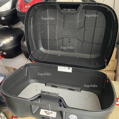 Thùng givi B45NM-ADV, thùng 45 lit mới nhất của givi, phiên bản cao cấp full phụ kiện.