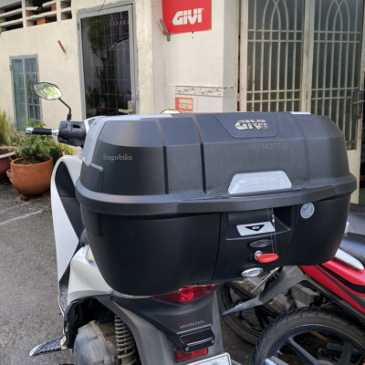 Thùng xe SH 125i, thùng Givi B45NM kèm đế và bộ kit gắn cho SH 125i
