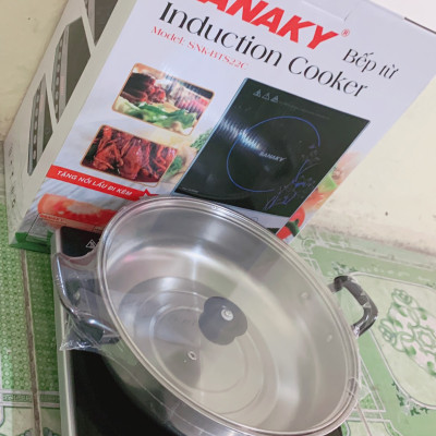 Bếp từ Sanaky SNK-BTS22C-Hàng Chính hãng tặng kèm nồi lẩu