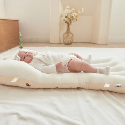 Đệm chống trào ngược cầm tay Rototo bebe Airmesh 3D