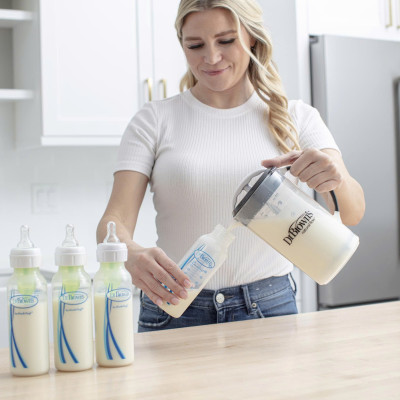 [ AC235 ] Bình Trộn Sữa Công Thức Dr. Brown’s, giúp giảm thiểu lượng không khí bị trộn lẫn vào sữa ( màu đen )