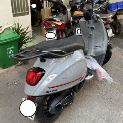 Baga Givi SR lắp cho Vespa Sprint, baga Vespa Sprint