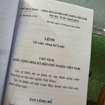 LUẬT TỔ CHỨC CHÍNH QUYỀN ĐỊA PHƯƠNG NĂM 2025 – NXB Chính trị quốc gia sự thật
