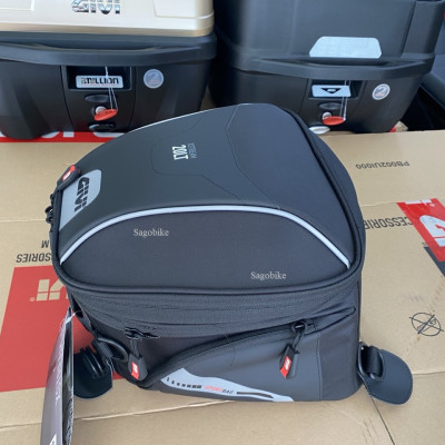 Túi ràng yên xe givi XS313, túi gắn yên sau xe XS313, túi gài bình xăng 20 lit