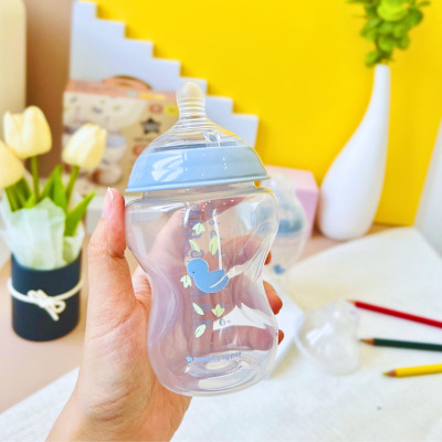 Bình Sữa PP Ty Siêu Mềm Tự Nhiên Tommee Tippee Natural Start 260ml, Núm Ty Của Bình 3-6 Tháng, Xanh Dương - Hồng (Bình Đôi)