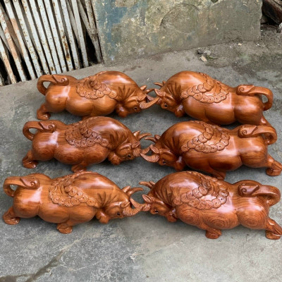 Cặp bò tót bằng gỗ hương đá kt 30×15×14cm