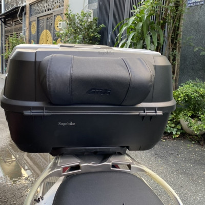 Thùng xe SH 125i, thùng Givi B45NM kèm đế và bộ kit gắn cho SH 125i