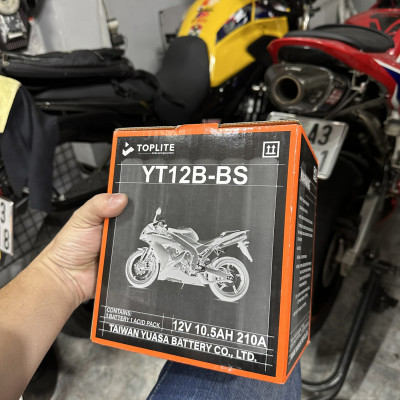 Bình Ắc Quy Toplite YT12B-BS 12V 10.5Ah Cho Xe Ducati bảo Hành 6 Tháng