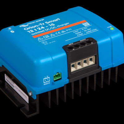 Bộ dual battery Orion-Tr Smart 12/24-15A (360W) Isolated DC-DC charger của thương hiệu Victron Energy.