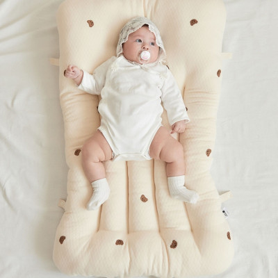 Đệm chống trào ngược cầm tay Rototo bebe Airmesh 3D