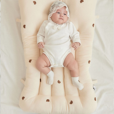 Đệm chống trào ngược cầm tay Rototo bebe Airmesh 3D