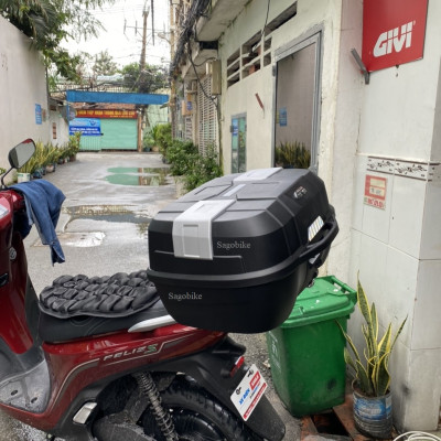 Thùng xe máy điện Vinfast Feliz, thùng Givi B45NM kèm đế và kit gắn cho Feliz