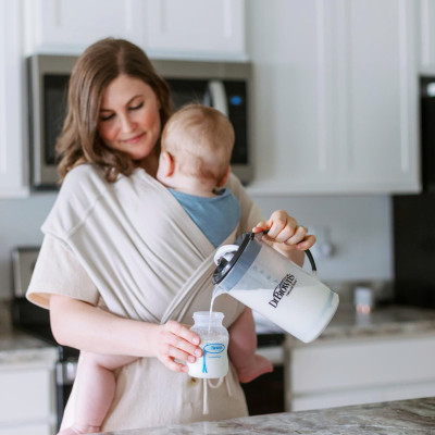 [ AC235 ] Bình Trộn Sữa Công Thức Dr. Brown’s, giúp giảm thiểu lượng không khí bị trộn lẫn vào sữa ( màu đen )