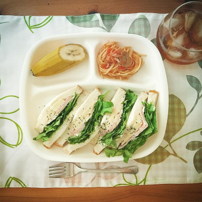 Khay ăn dặm 3 ngăn Nakaya , giúp mẹ rèn luyện cho bé thói quen ăn dặm khoa học và hợp lý-nội địa Nhật Bản 