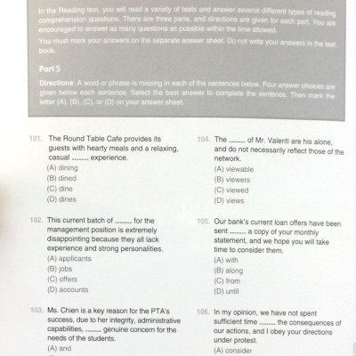Essential Test For TOEIC RC 1000 Vol 2 (Không CD)