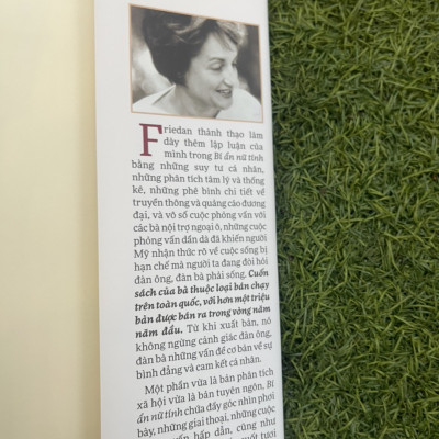 BÍ ẤN NỮ TÍNH – BÌA CỨNG IN GIỚI HẠN – BETTY FRIEDAN -