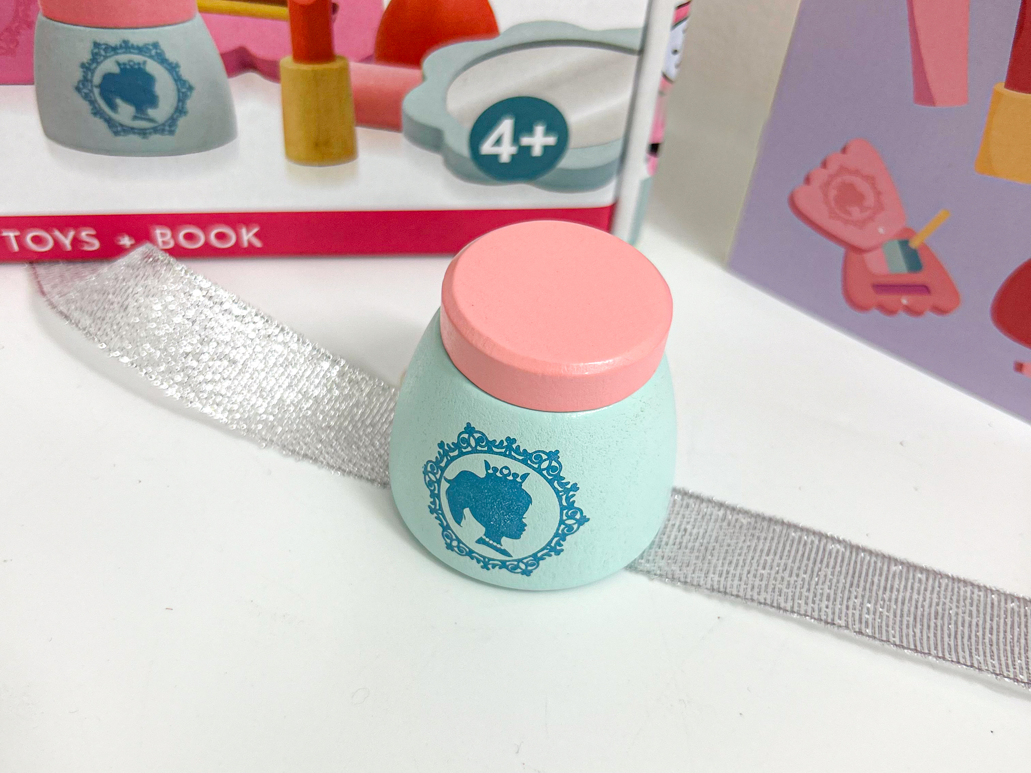 ĐỒ CHƠI GIÁO DỤC CHO BÉ WOODEN TOYS AND BOOK - MAKE-UP ARTIST