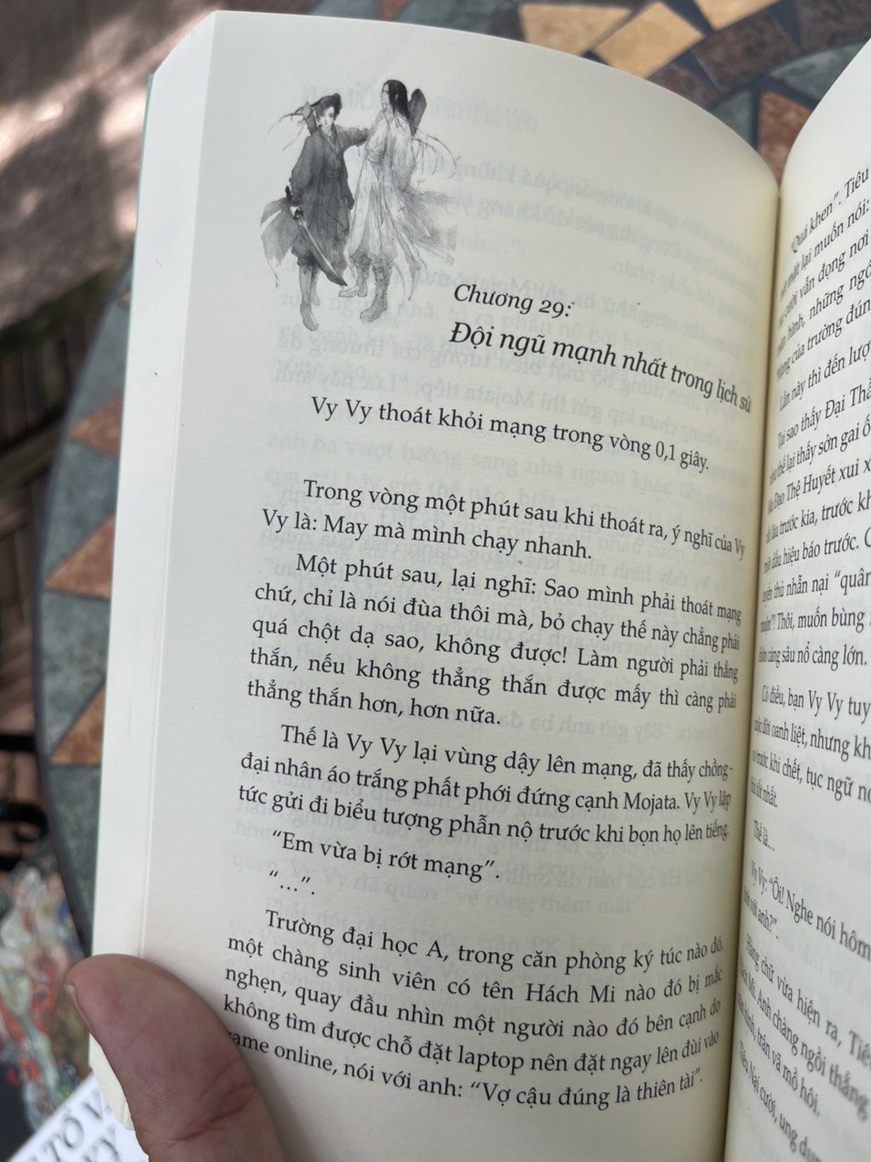 (Bìa mềm – Tặng Bookmark 2 nhân vật) YÊU EM TỪ CÁI NHÌN ĐẦU TIÊN – Cố Mạn – Nguyễn Trang - Thuý Thuý dịch – Minh Quang Books – NXB Văn Học