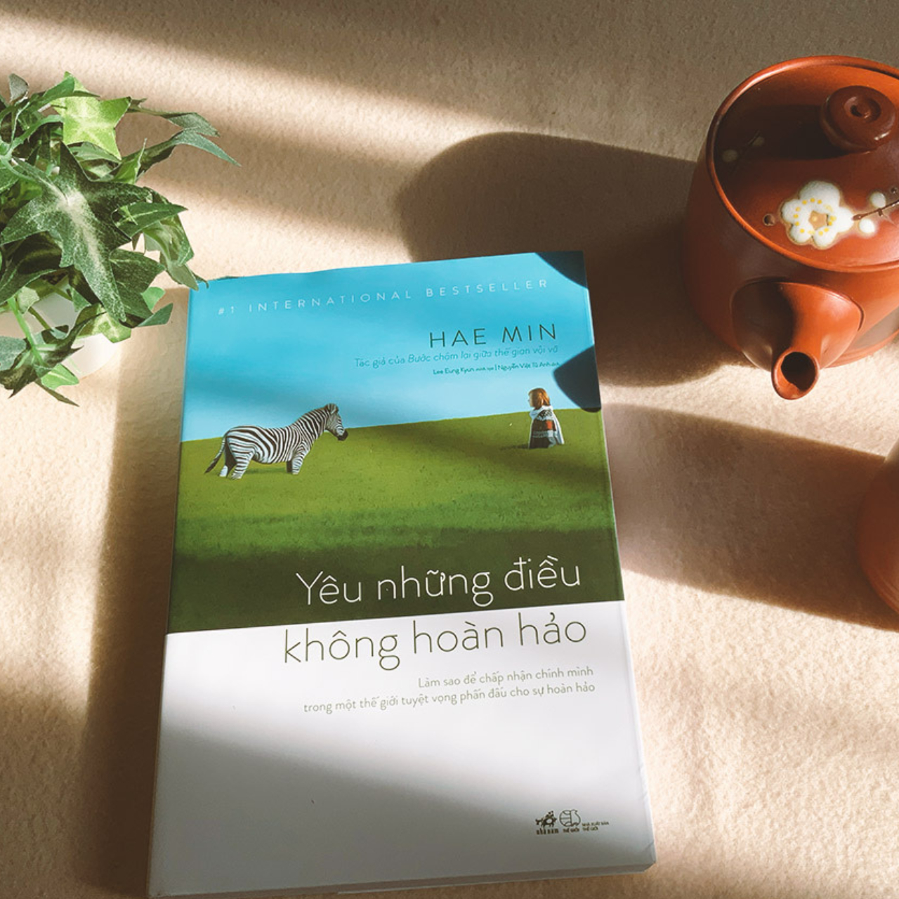 Sách - Yêu Những Điều Không Hoàn Hảo (Hae Min)
