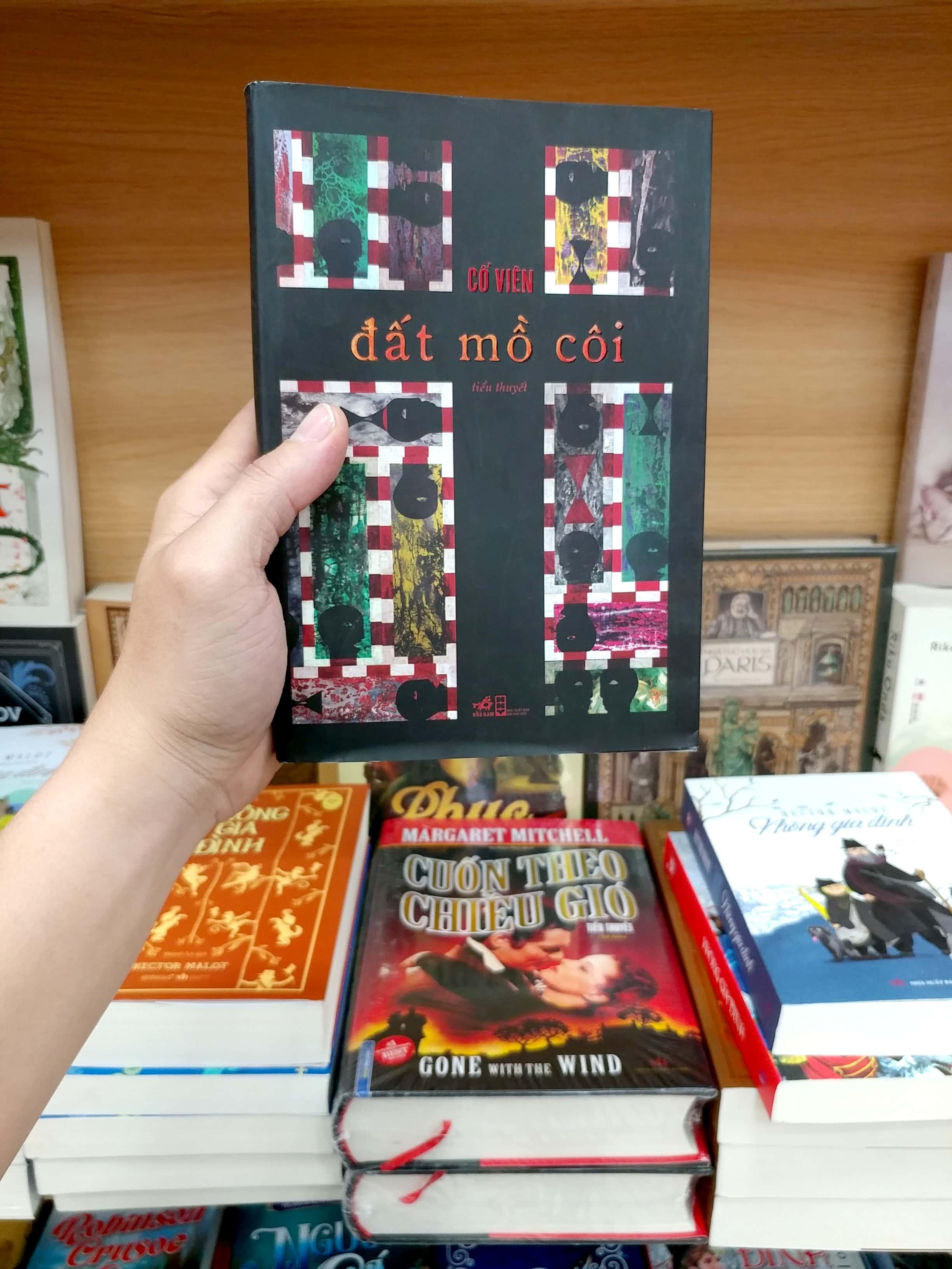 Đất Mồ Côi (Tiểu Thuyết)