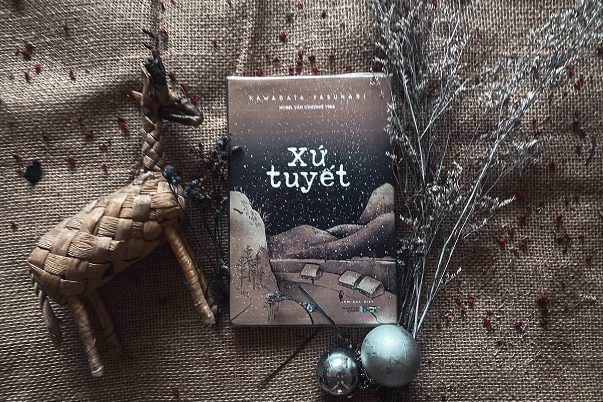 Xứ tuyết - Bìa mềm