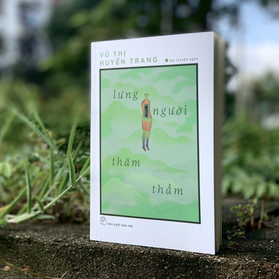 Lưng người thăm thẳm