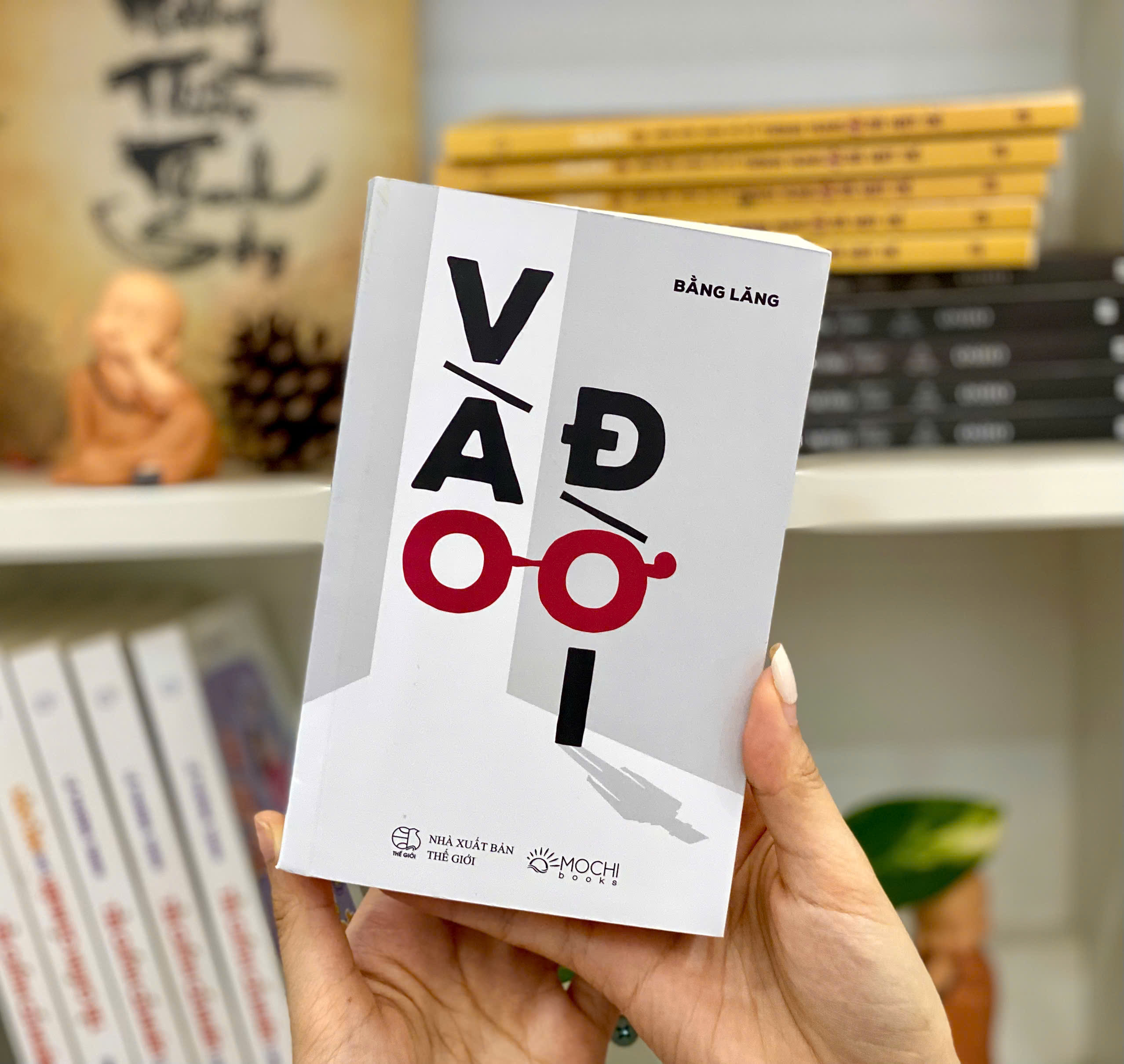 Sách - Vào đời (Bằng Lăng)