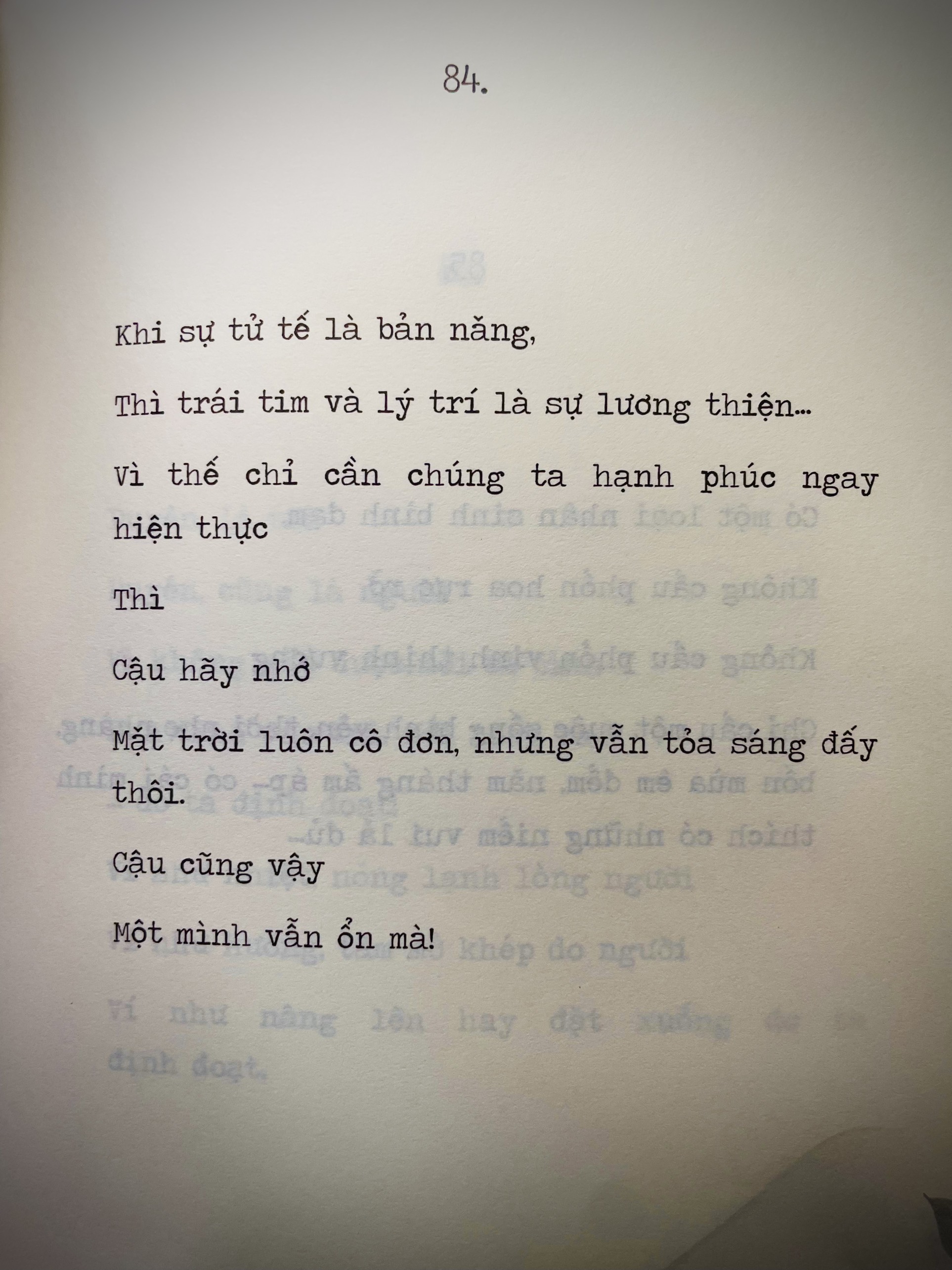 Sách - Nhân gian trà hoa