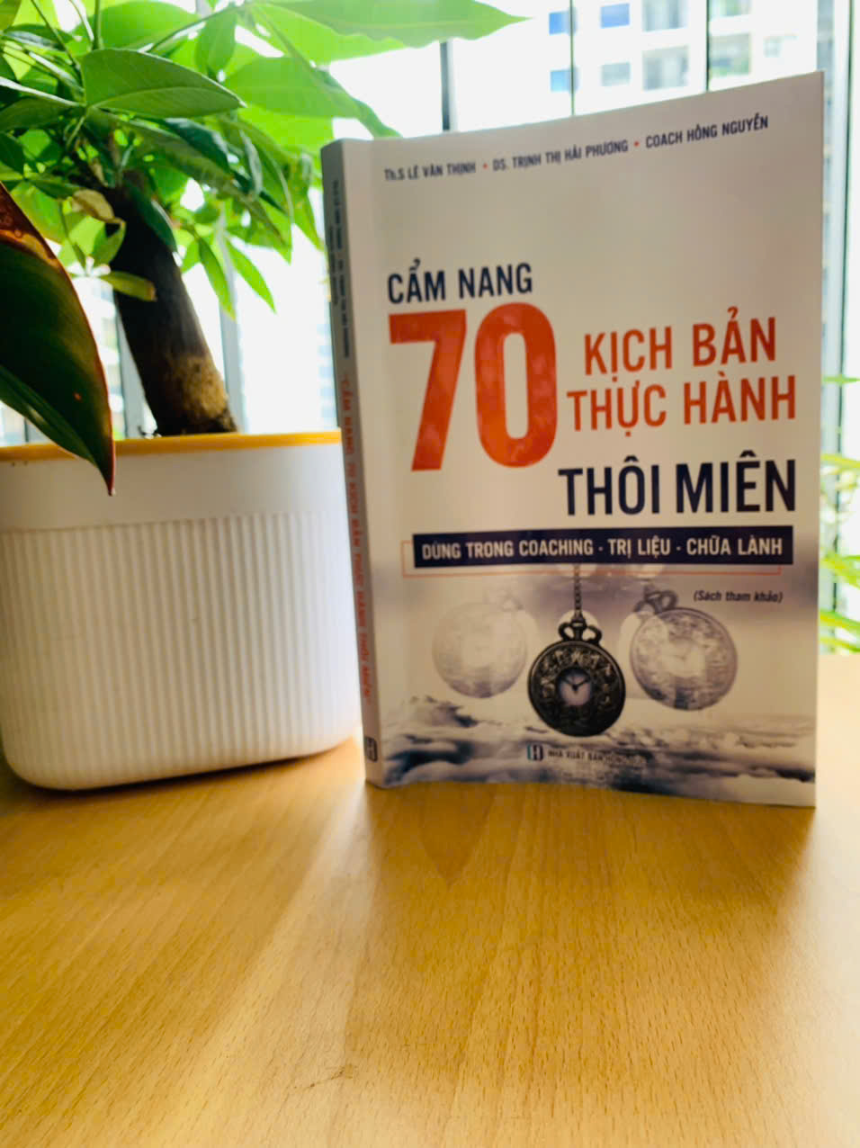 Cẩm nang 70 KỊCH BẢN THỰC HÀNH THÔI MIÊN dùng trong Coaching - Trị Liệu - Chữa lành