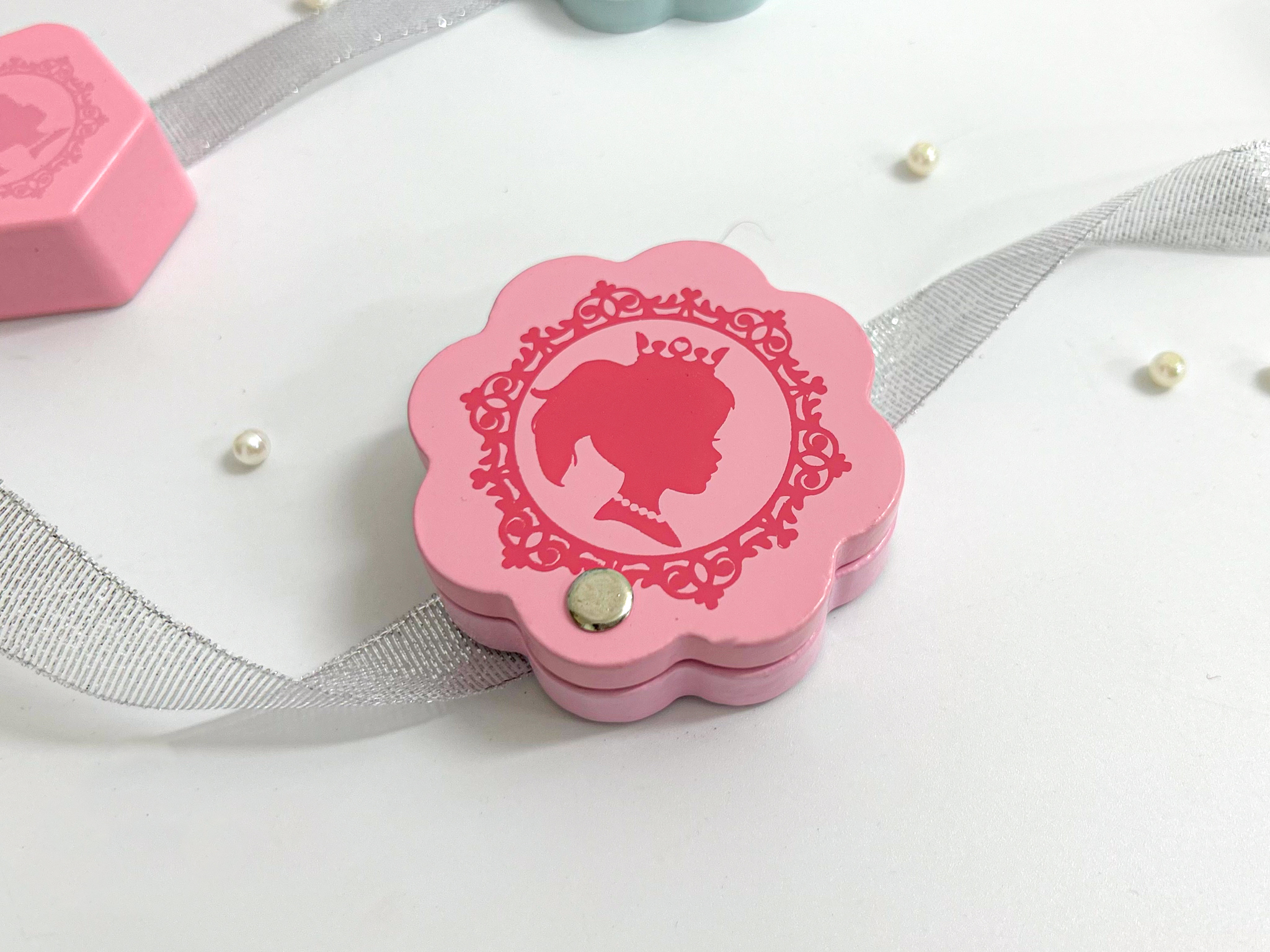 ĐỒ CHƠI GIÁO DỤC CHO BÉ WOODEN TOYS AND BOOK - MAKE-UP ARTIST